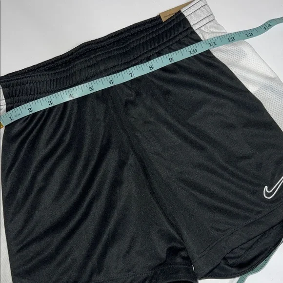 NWT Boys Small Nike Black and White Athletic Shorts - Picture 6 of 7